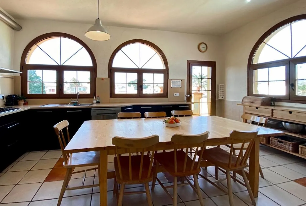Ampuriahome Villa Hosting 15, Pool & Mooring Empuriabrava