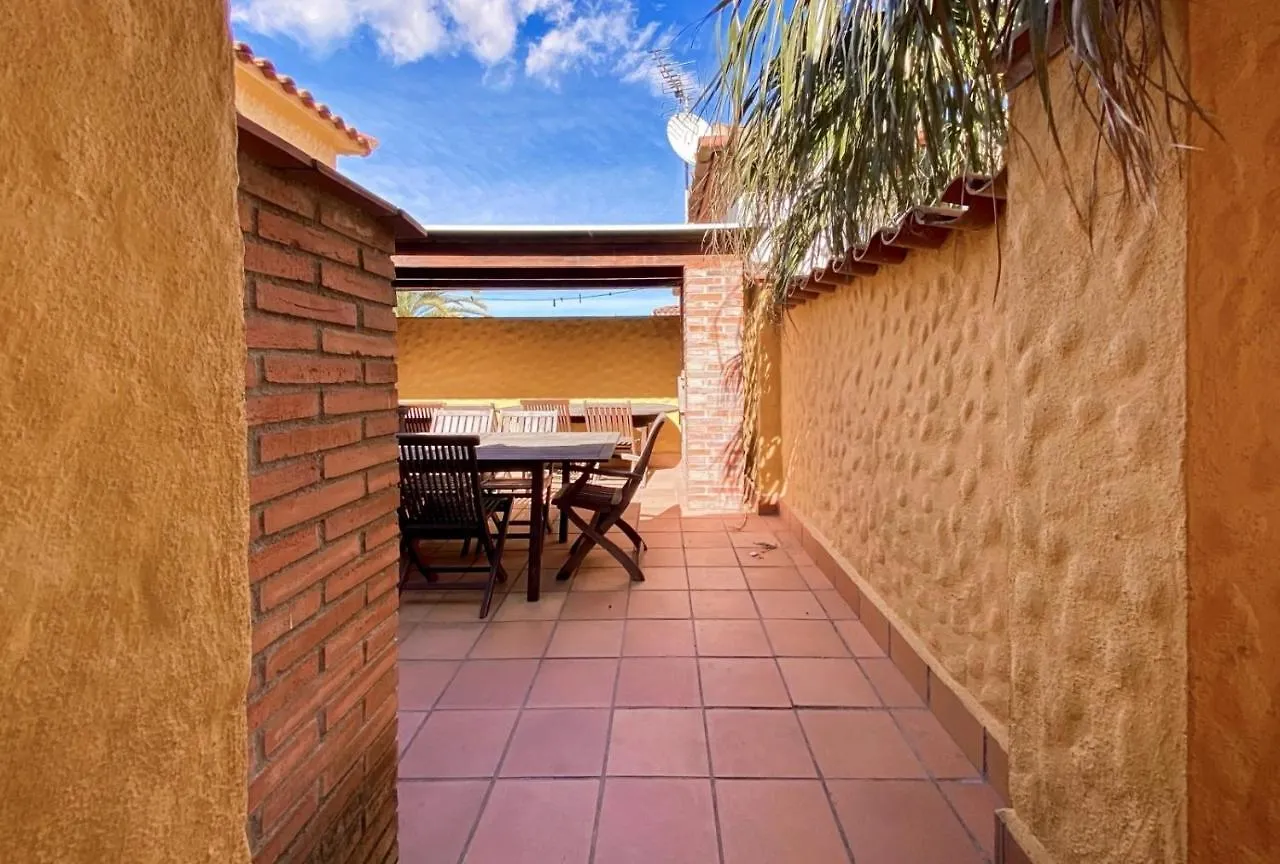 Ampuriahome Villa Hosting 15, Pool & Mooring Empuriabrava