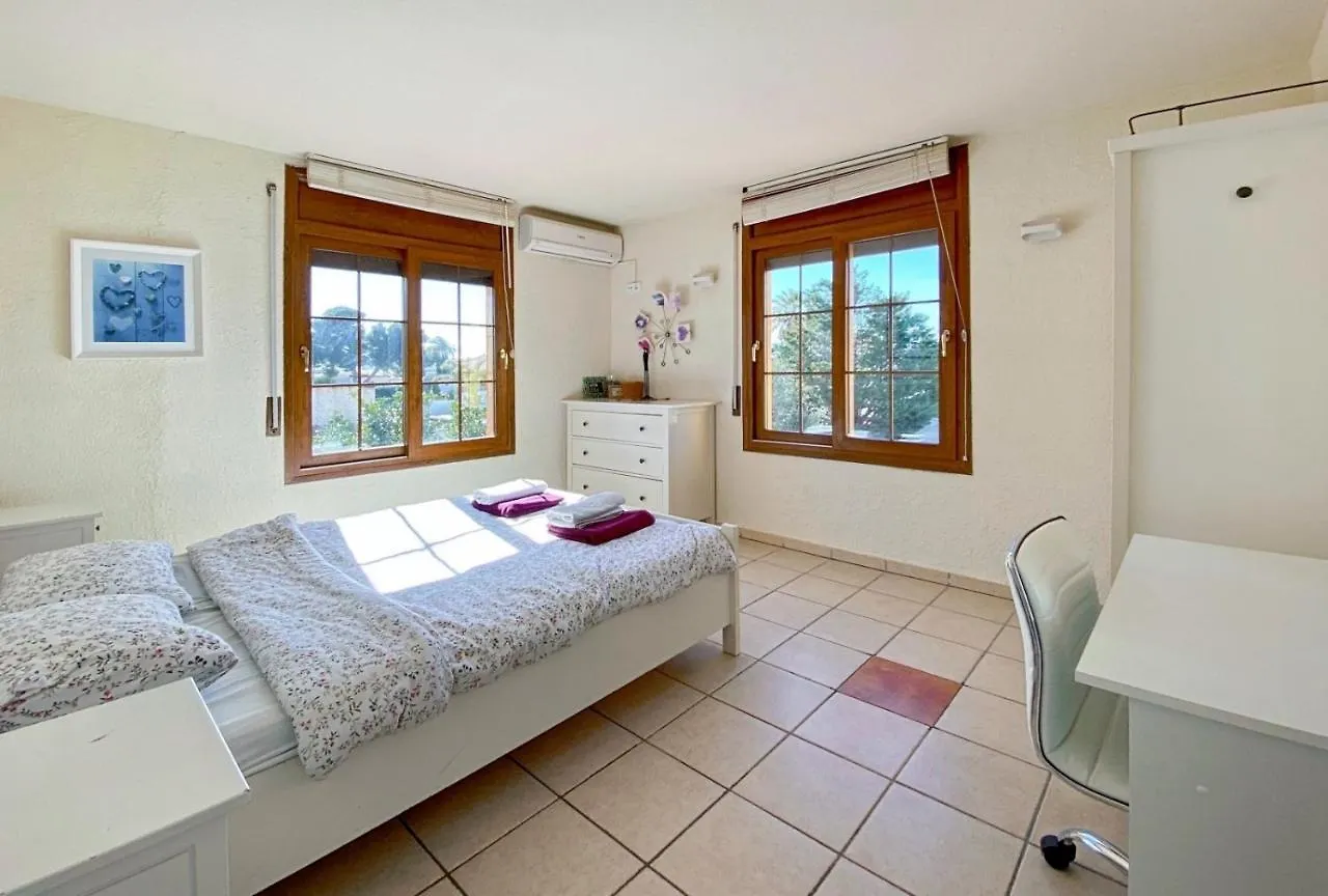 Ampuriahome Villa Hosting 15, Pool & Mooring Empuriabrava 0*,