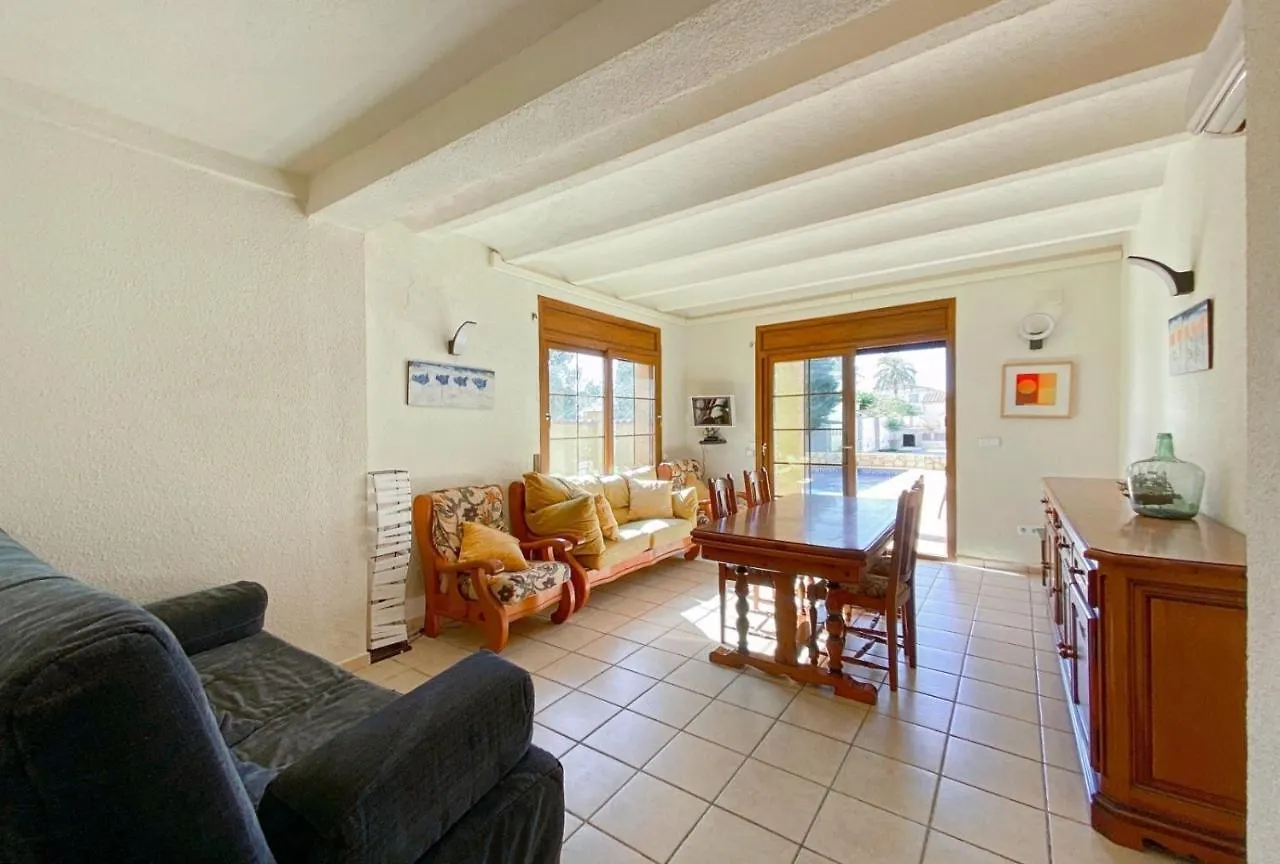 Ampuriahome Villa Hosting 15, Pool & Mooring Empuriabrava 0*,