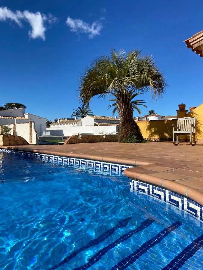Ampuriahome Villa Hosting 15, Pool & Mooring Empuriabrava